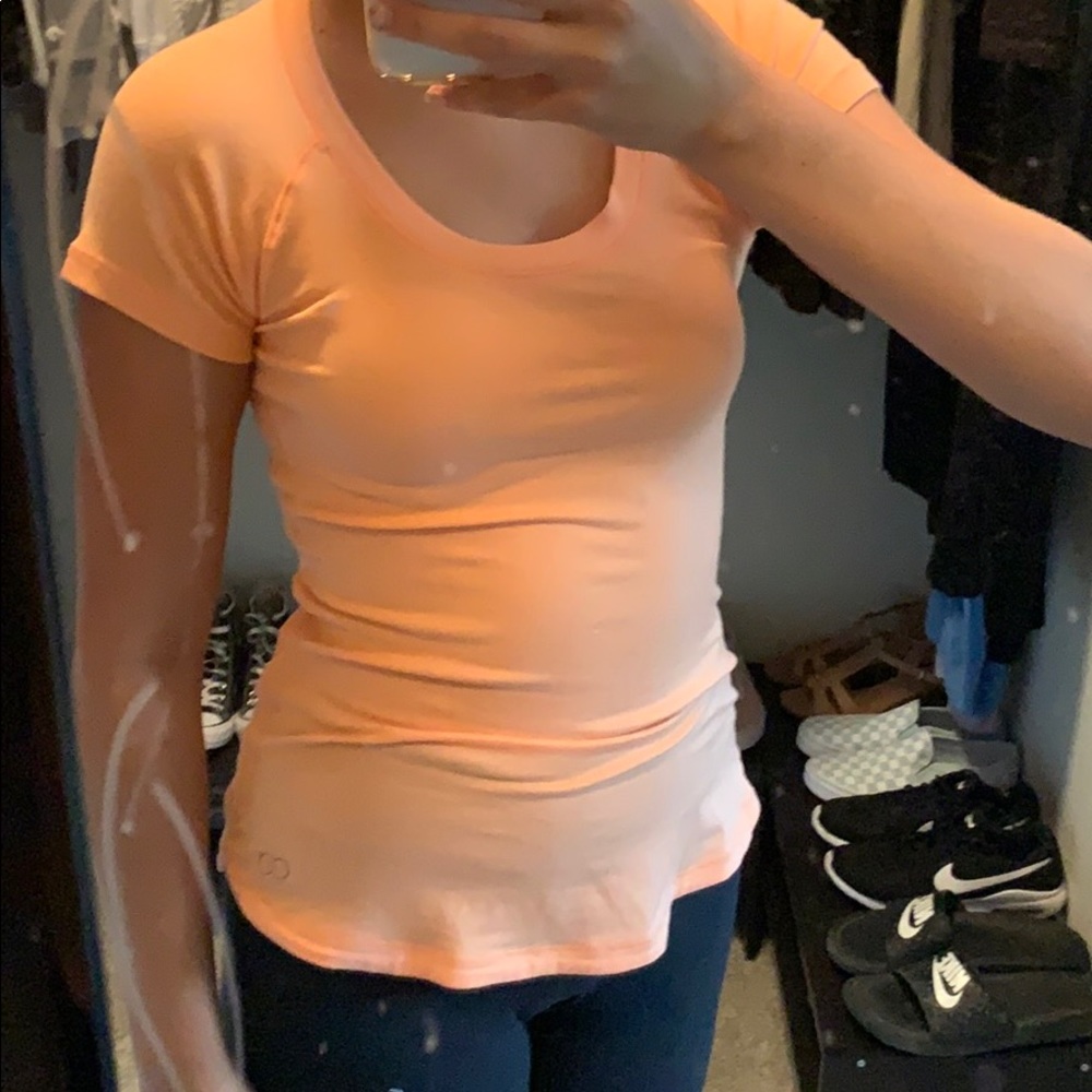 Coral t-shirt